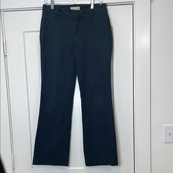 Banana Republic navy blue Martin fit Chinos Classic Style size 6S. - Picture 3 of 9